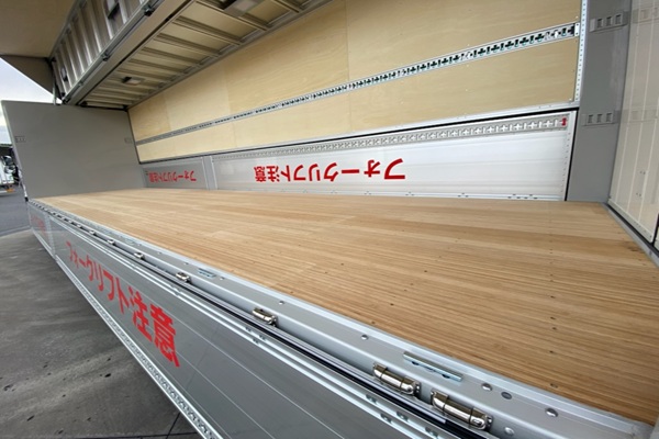 ウィング車の中身（千葉）