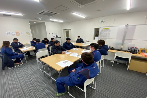 安全ミーティング風景（加西）