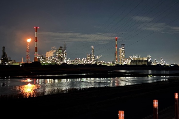 四日市営業所から見える夜景