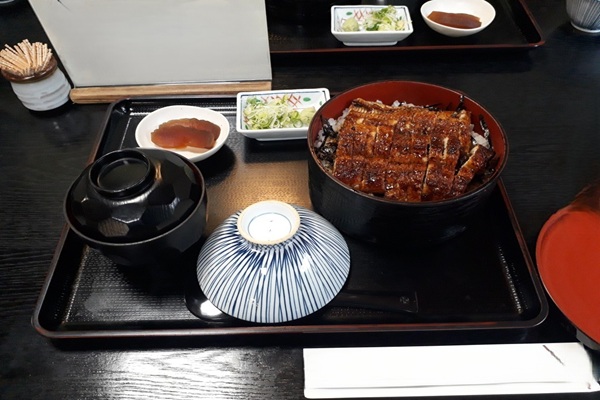 名古屋といえば、うなぎのひつまぶし（名古屋）