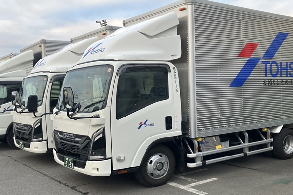 トラック（東京）